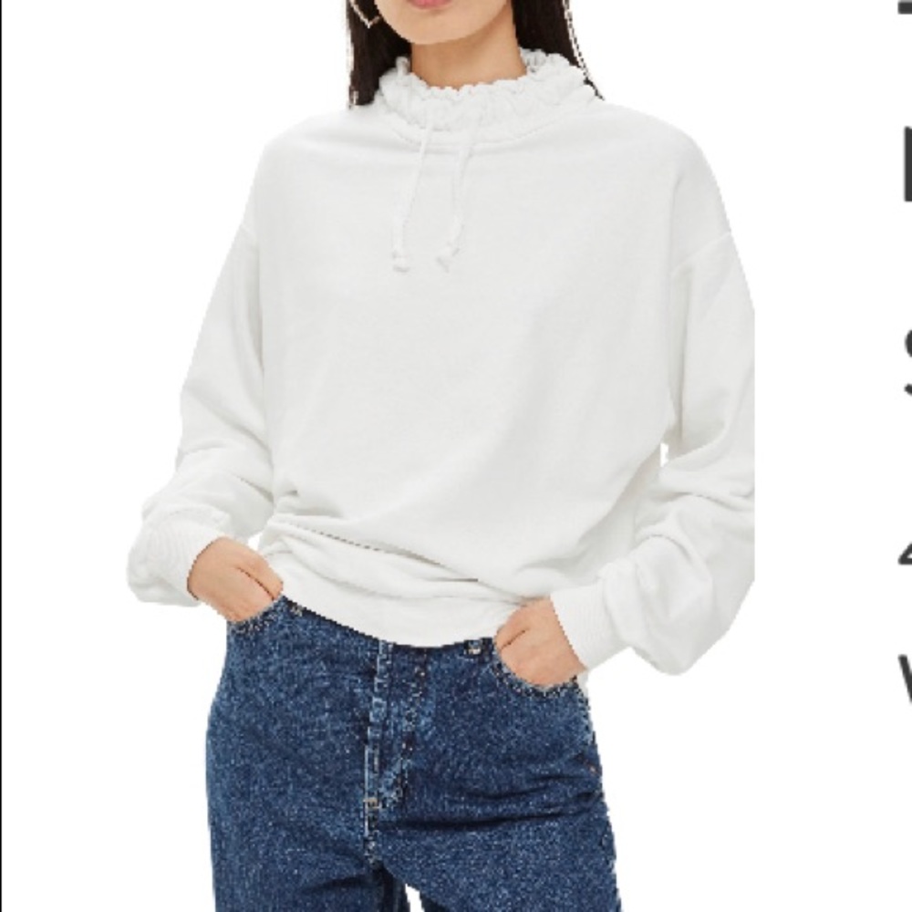 Scrunched color sweater